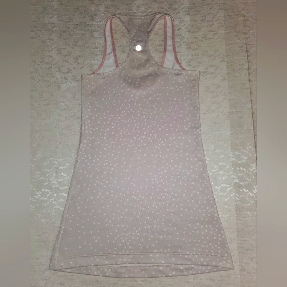 Lululemon Cool Racerback Petite Dot Dune Tank Size 2 EUC